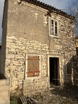 Stone house 58 m², Labin - building land - 2