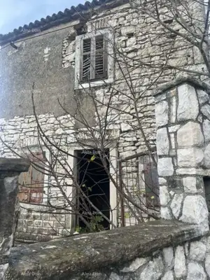 Stone house 58 m², Labin - building land - 3