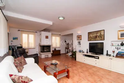 Kamena kuća 300 m², Mirca na Braču, blizu centra - 16
