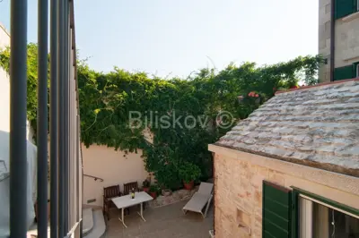 Steinhaus 300 m², Mirca auf Brač, nahe dem Zentrum - 6