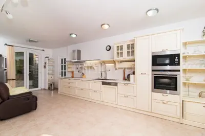 Steinhaus 300 m², Mirca auf Brač, nahe dem Zentrum - 10