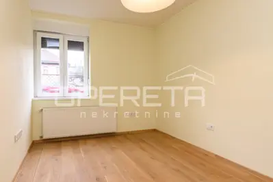 Gewerberaum 59 m², Maksimir, zwei Zonen und 2 Parkplätze