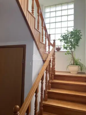 House 200 m², Gornji Stupnik, peaceful family location - 9