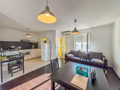 Umag, move-in ready apartment on the first floor near the town! - 2