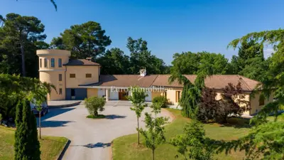 Marčana - luxury villa with tower - 22