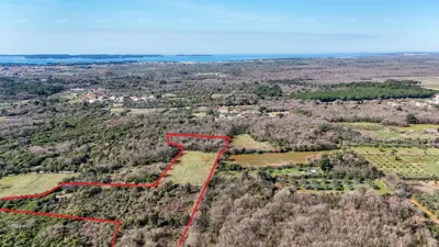 GALIŽANA - Prodaje se veliko poljoprivredno zemljište – 20.498 m², odlična lokacija - 7