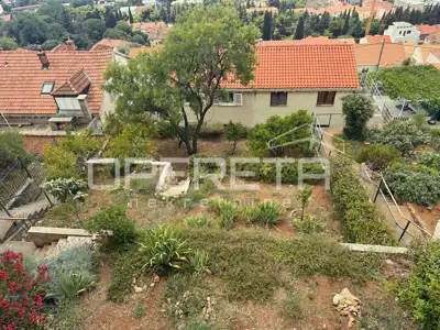 Dubrovnik: kuća s pogledom na more i parcelom od 2.042 m² - 11
