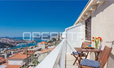 Dubrovnik: kuća s pogledom na more i parcelom od 2.042 m² - 3