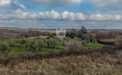 Building plot 8,599 m², Rovinj - quiet location