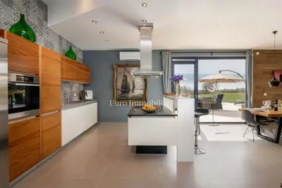 Vila 454 m², Poreč - bazen i 6 spavaćih soba - 4