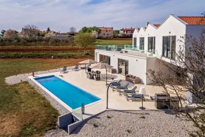 Vila 454 m², Poreč - bazen i 6 spavaćih soba - 3