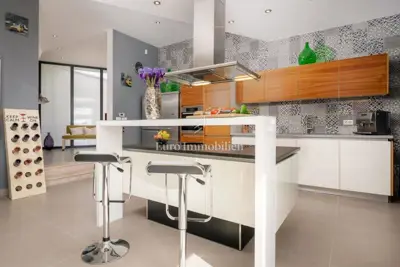 Vila 454 m², Poreč - bazen i 6 spavaćih soba - 7