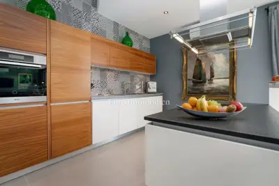 Vila 454 m², Poreč - bazen i 6 spavaćih soba - 5