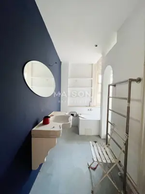 Wohnung 82 m², Pula Centar - 3 Zimmer und Balkon - 6