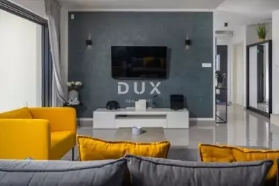 Villa 250 m², Šmrika - panoramic sea view - 18