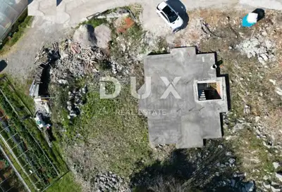 House for sale in Poljane, 450 m² - 13
