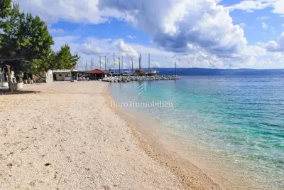 Apartment 67 m², Omiš - first row to the sea - 3