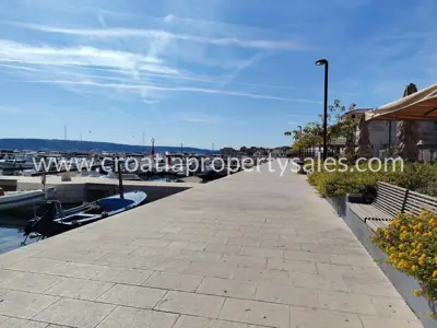 Reihenhaus, Kaštela, 100 m vom Meer und der Uferpromenade entfernt
