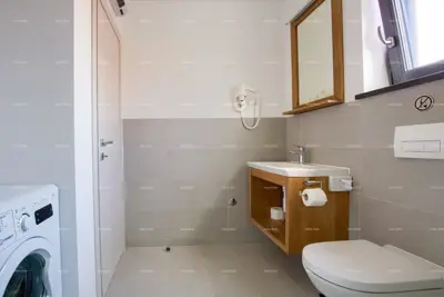 Apartmentshaus in Medulin, 6 Apartments und Dachterrasse - 12