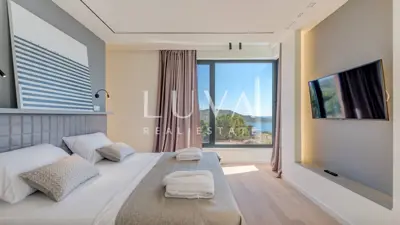 Primošten, luxuriöse Villa mit atemberaubendem Panoramablick auf das Meer - 8