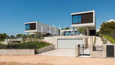 Primošten, luxuriöse Villa mit atemberaubendem Panoramablick auf das Meer - 15