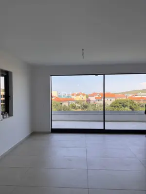 Stan 97 m², Sukošan - moderan dvoetažni stan s dva vrta - 2
