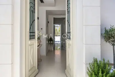 Prestigeträchtige Villa, 50 m bis zum Strand - 7