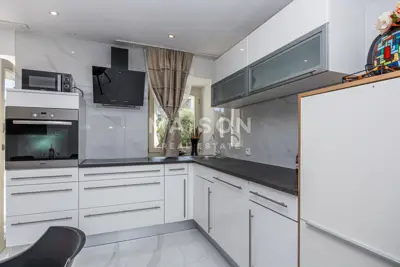 Prestigeträchtige Villa, 50 m bis zum Strand - 8