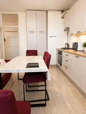 TURNIĆ | 2SKL | 56 m² | POGLED NA MORE - 2