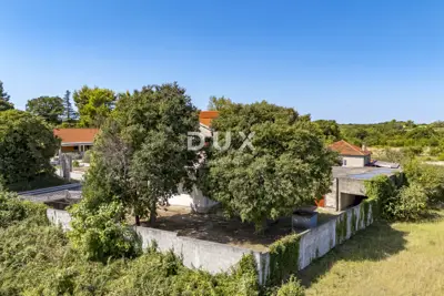 Haus 470 m², Smilčić - im Bau, 6-7 Schlafzimmer - 2