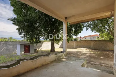 Haus 470 m², Smilčić - im Bau, 6-7 Schlafzimmer - 18