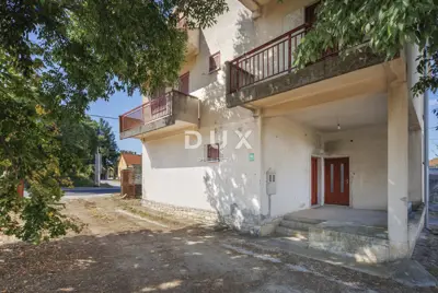 Haus 470 m², Smilčić - im Bau, 6-7 Schlafzimmer - 8