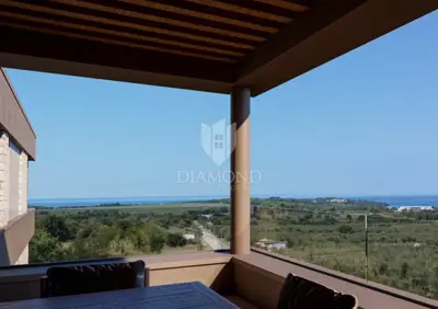 Wohnung 52 m², Poreč - Terrasse mit Blick ins Grüne - 3