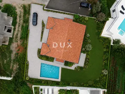 House for sale in Poljane, 450 m² - 5