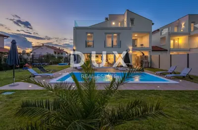 Villa 265 m², Poreč - beheizter Pool und Sauna