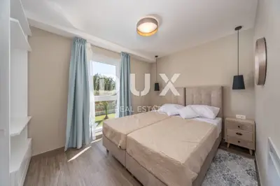 Villa 265 m², Poreč - beheizter Pool und Sauna - 16