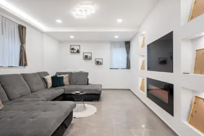 House for sale in Podsused, 278 m² - 11