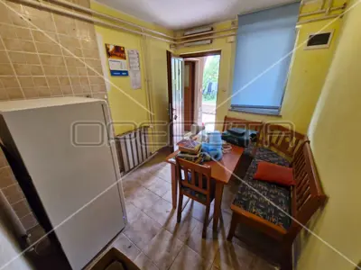 Pula, centar, 2 jednosobna stana sa velikom terasom i vrtom - 5