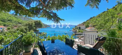 Haus 200 m², Donja Klada - erste Reihe zum Meer