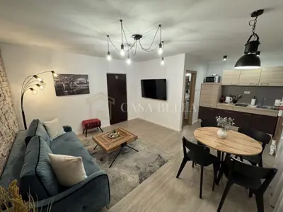 Stan 82 m², Rijeka Centar - dva apartmana uz Korzo
