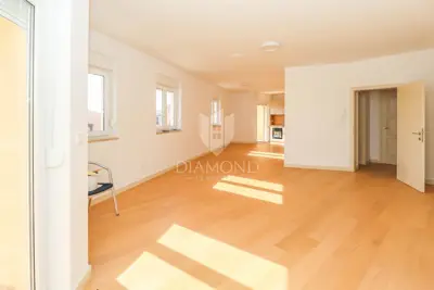 Apartment 95 m², Rovinj - two bedrooms and two balconies