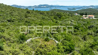 Građevinsko zemljište 645 m², Janjina - pogled na more