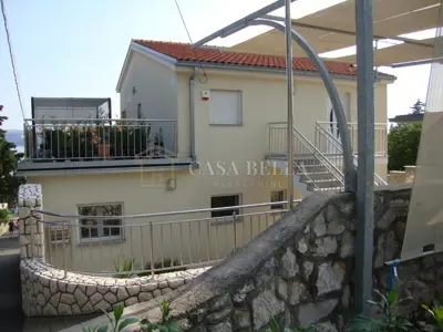 Haus in Novi Vinodolski, 3 Apartments und Wohnung am Meer - 2
