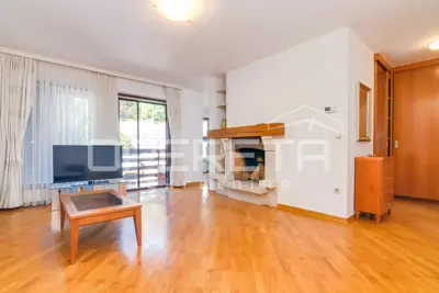 Apartment for rent in Centar, 95 m² - 4