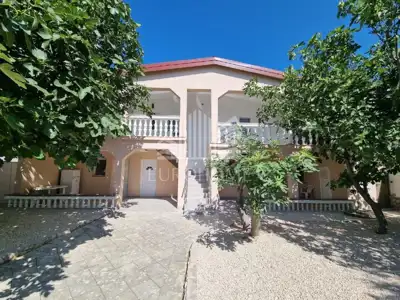 House, Vir, 290 m from the sea and quiet street