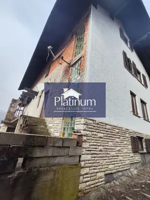 Haus 384 m², Gerovo - Grundstück 14.500 m² und Wirtschaftsgebäude - 3