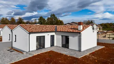 BARBAN, KOŽLJANI - Novogradnja / Dupleks, desni dio. Ekolloško mjesto - 9