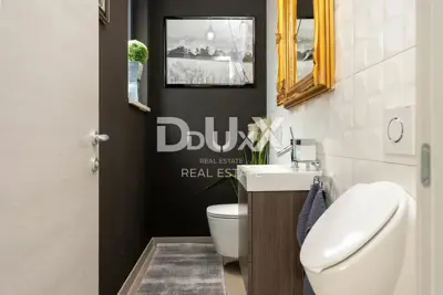 Villa 454 m², Višnjan - pool and large garden area - 19