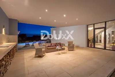 Villa 454 m², Višnjan - pool and large garden area - 9