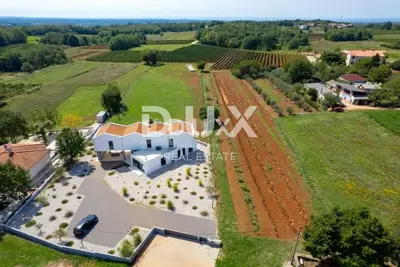 Villa 454 m², Višnjan - pool and large garden area - 4